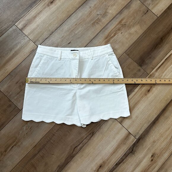 Talbots White Scalloped Hem Shorts 12 Petite Cotton Blend - Picture 8 of 12